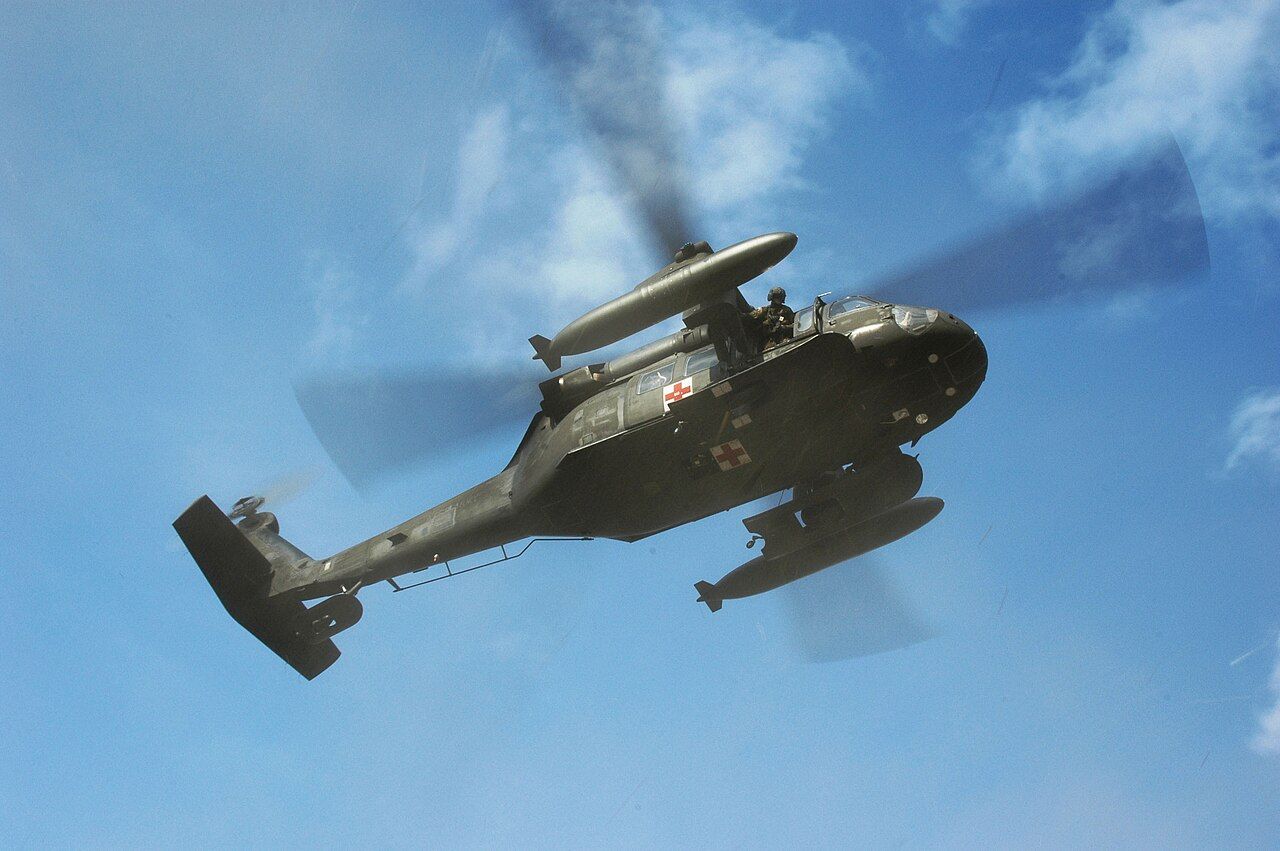 Helikoptéra Sikorsky H 60 Black Hawk jaká se dostala do střetu s civilním letadlem ve Washingtonu DC. Greg Bingaman CC BY SA PD US navy