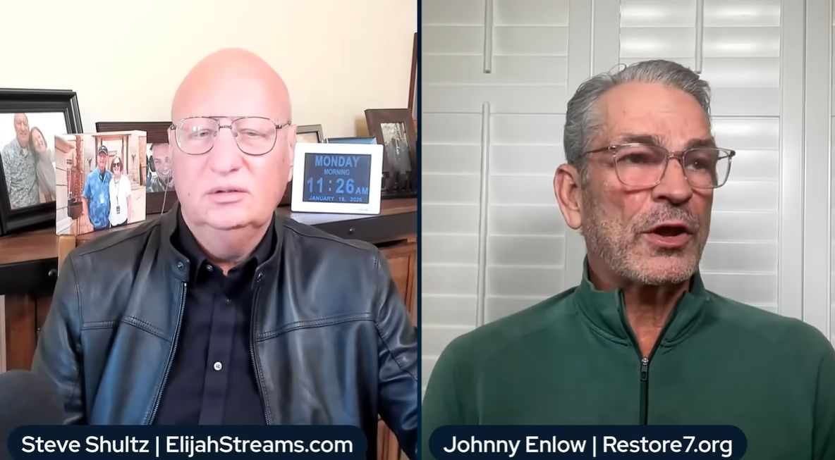 Johnny Enlow u Steva Schultze z videa vBlBw0fT8nTk