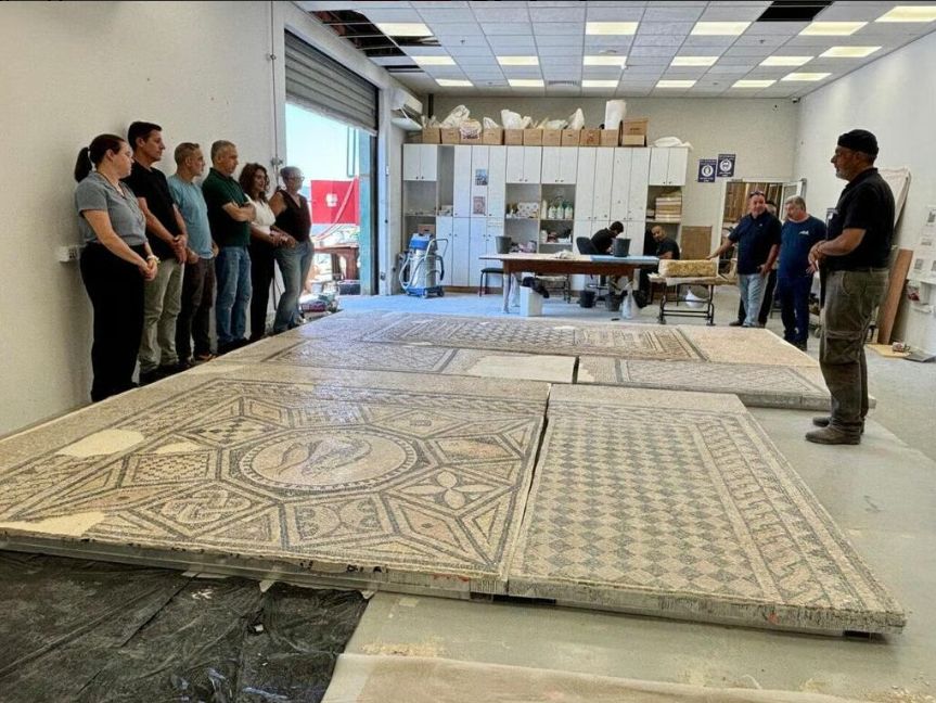 Mozaika z Megidda. Megiddo Regional Council