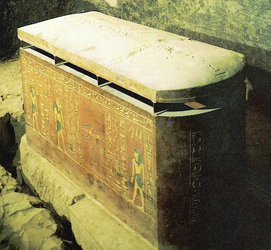Sarkofág Amenophise II. v hrobce KV 35. Wikimedia Commons Ignati CC BY SA PD 3.0
