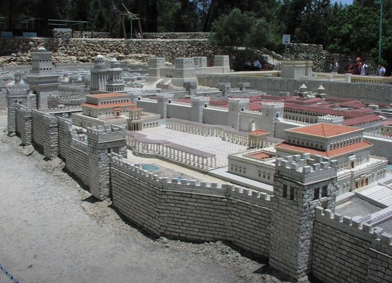 Model Jeruzaléma s Herodovým palácem. Z YT videa J. Tabora vbSC0 yJ6wSEt0s